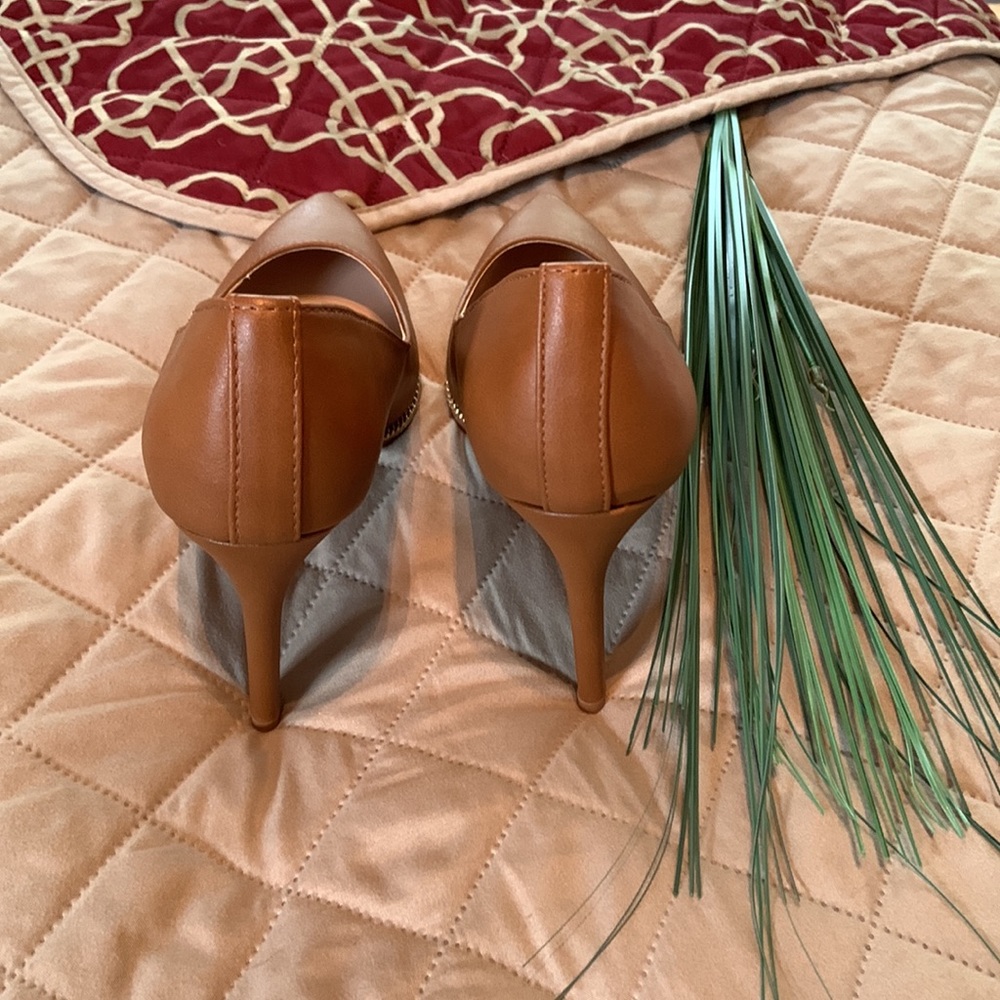 Bcbgeneration Stiletto Heeled Pump - image 4